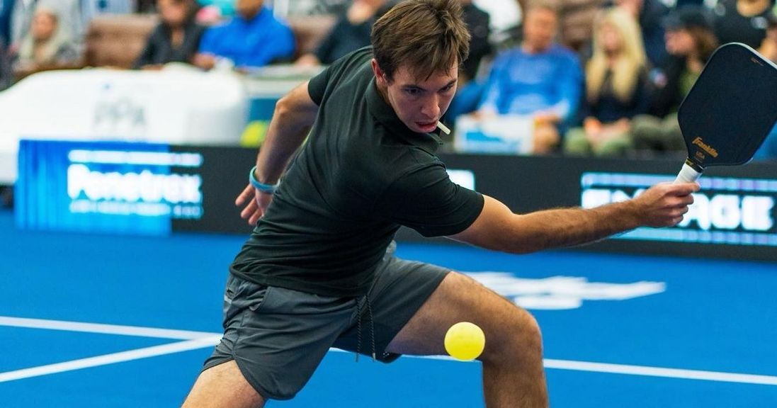 
                                        How to return a slice in pickleball
                                    
