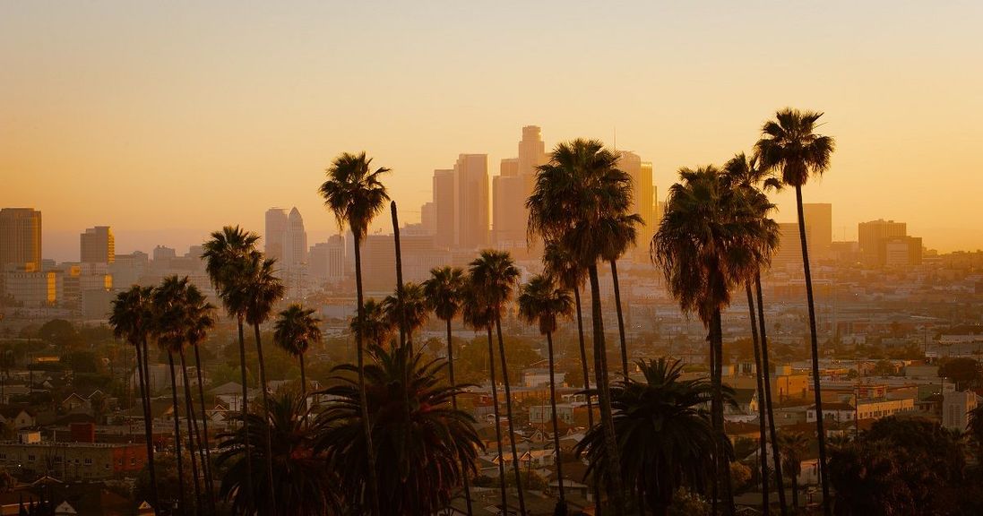 
                                        Best places to play pickleball in Los Angeles
                                    