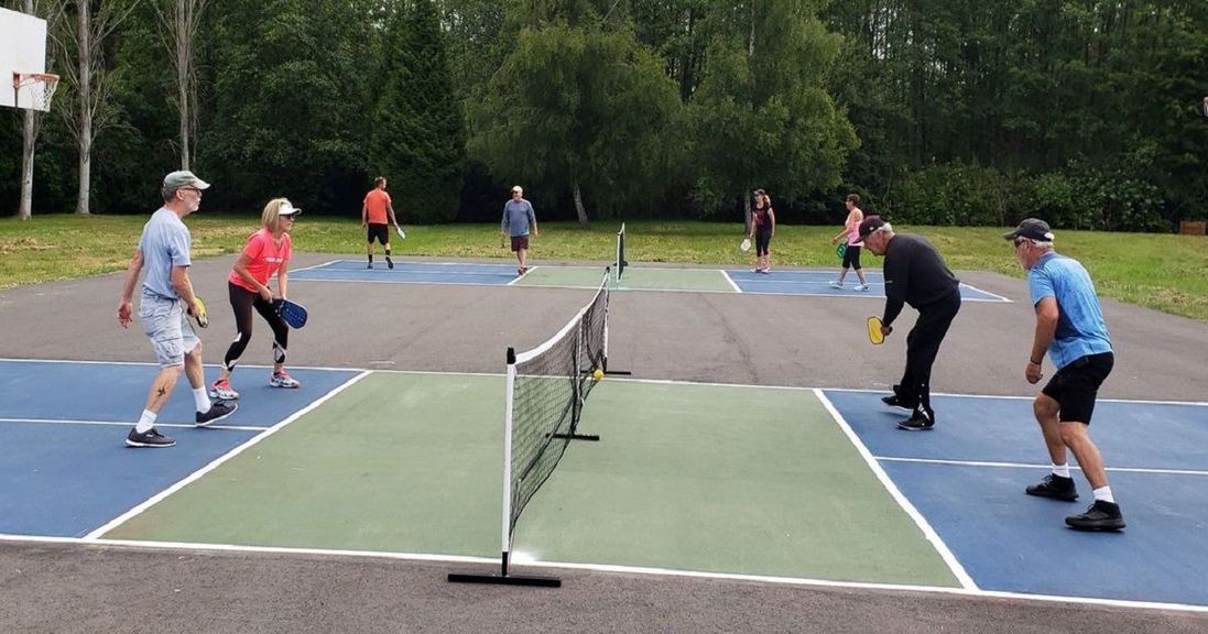 
                                        How to make a makeshift pickleball court
                                    
