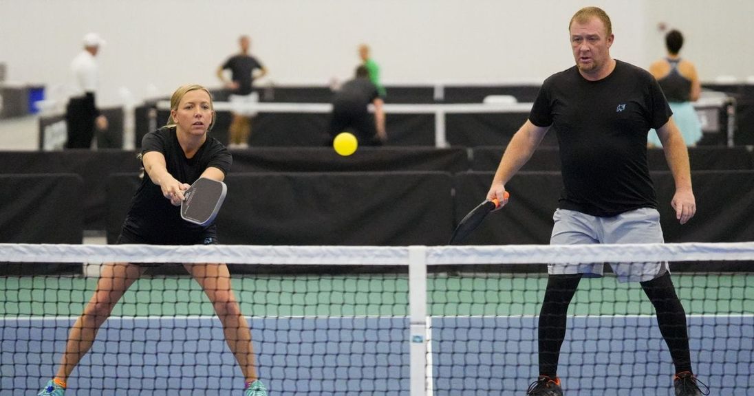 
                                        Middle Dink, Pickleball, Pickleball tips
                                    