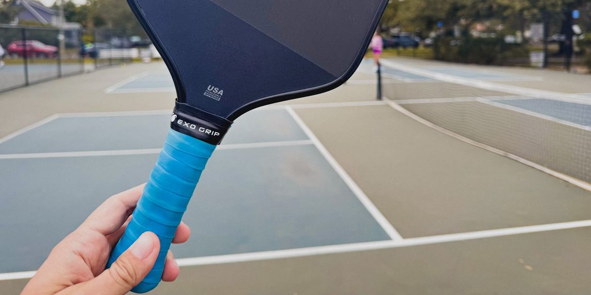                                         How to Regrip a Pickleball Paddle: A Step-by-Step Guide – Pickleball 101
                                    