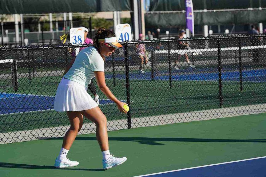 
                                        How to Serve in Pickleball: A Beginner's Step-by-Step Guide 
                                    