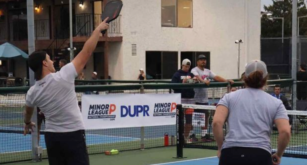 
                                        5 Ways to Defend Overhead Smashes in Pickleball Like a Pro 
                                    