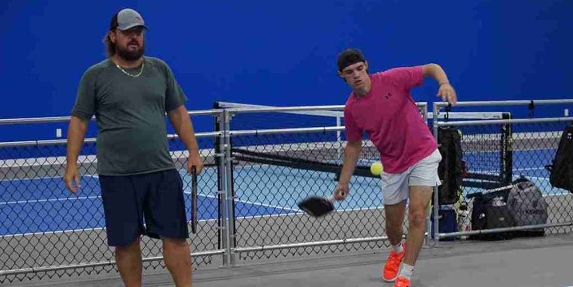 
                                        How to Fix an Inconsistent Pickleball Serve Fast 
                                    