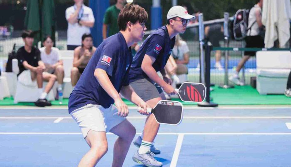 
                                        How to Handle a Hard Hit Ball at Your Body in Pickleball 
                                    