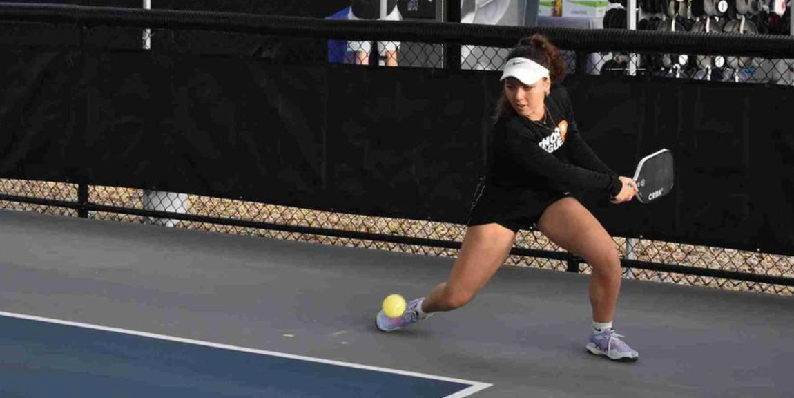 
                                        How to Hit Forehand Volley Pickleball: Quick Hands 
                                    