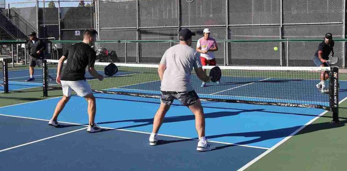 
                                        Losing Focus With a Big Lead in Pickleball: How to Stop It
                                    