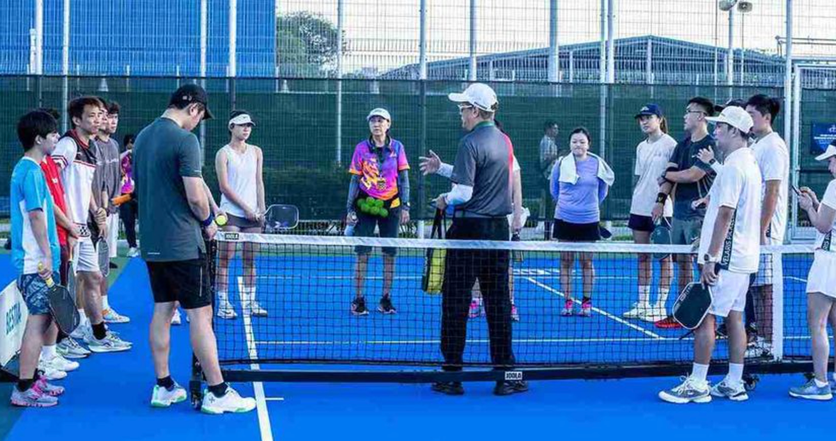 “5 Surefire Indicators You’re Mastering the Pickleball Game”
