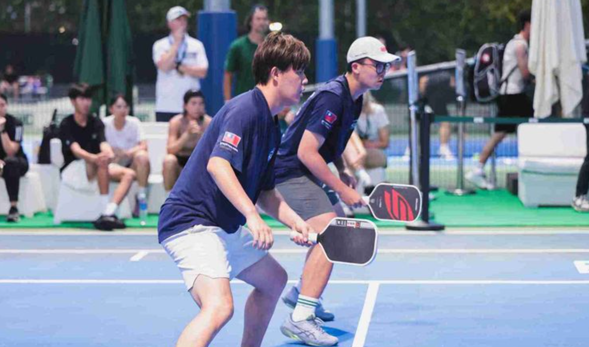 Pickleball Match Delayed by Weather? How to Handle the Wait