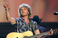 Dierks Bentley Plays Pickleball
