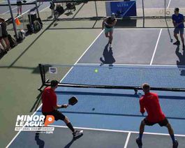 The Strategy Behind Targeting the Middle in Pickleball
