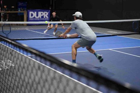 Pickleball vs Tennis: 9 Key Differences Every Tennis Player Must Know