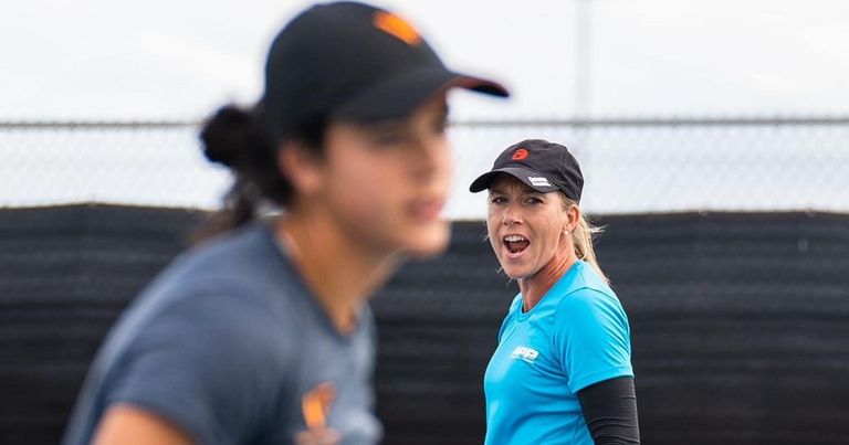 Reading Your Pickleball Opponent: Look for These Tells