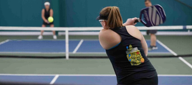 How to Stay Mentally Focused During a Pickleball Match: 5 In-Game Techniques