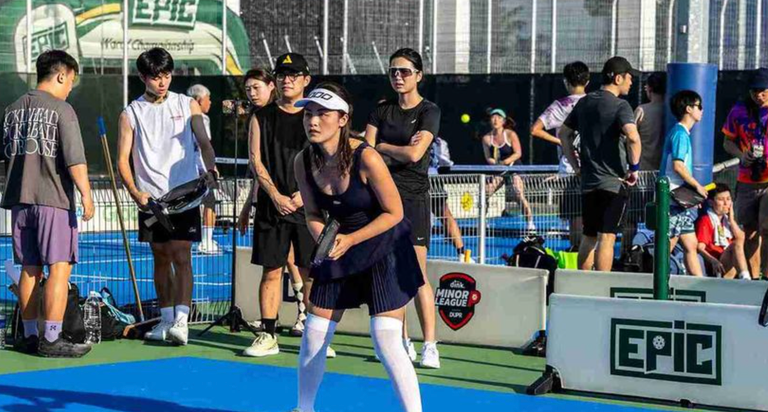 How to Neutralize a Left-Handed Pickleball Opponent