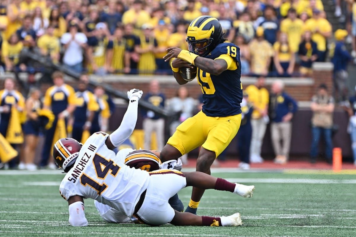 The gulf between Central Michigan, Michigan showed up on 2 drives before halftime in drubbing