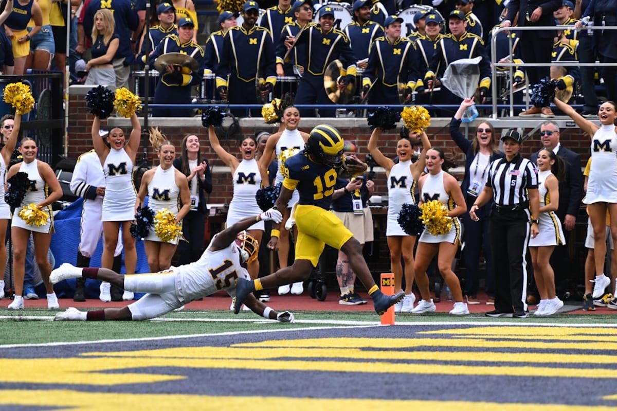 With legs beneath him, Bryce Underwood offers Michigan a glimpse of the goods