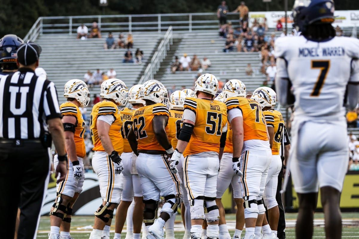 Raheem Anderson steps in as Western Michigan’s starting center, sets example in process