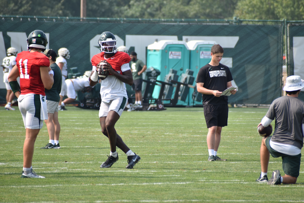 Michigan State hunting consistent offensive play after flashes in 0-2 start in Big Ten