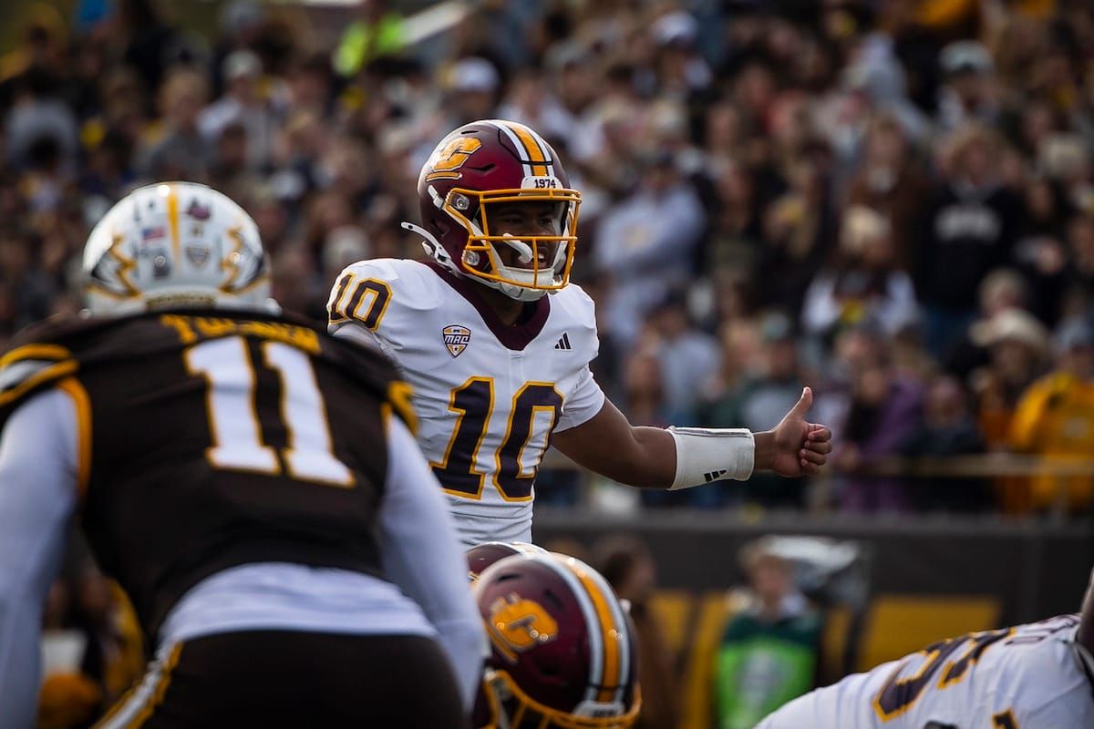Despite rivalry loss, Central Michigan showed its present and future at quarterback