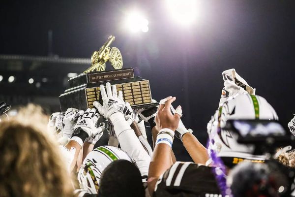 Week 10 picks, preview: CMU, WMU face off for Victory Cannon, MSU hopes to end skid vs. Minnesota