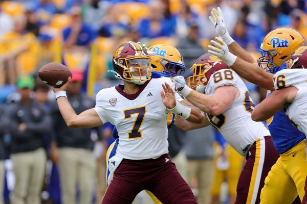 The 'good problem' for Central Michigan at QB and what to expect come fall