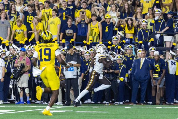 Notebook: 2 injury notes, Lance Taylor's Dillon Moore praise, Jaion Jackson ejection fallout