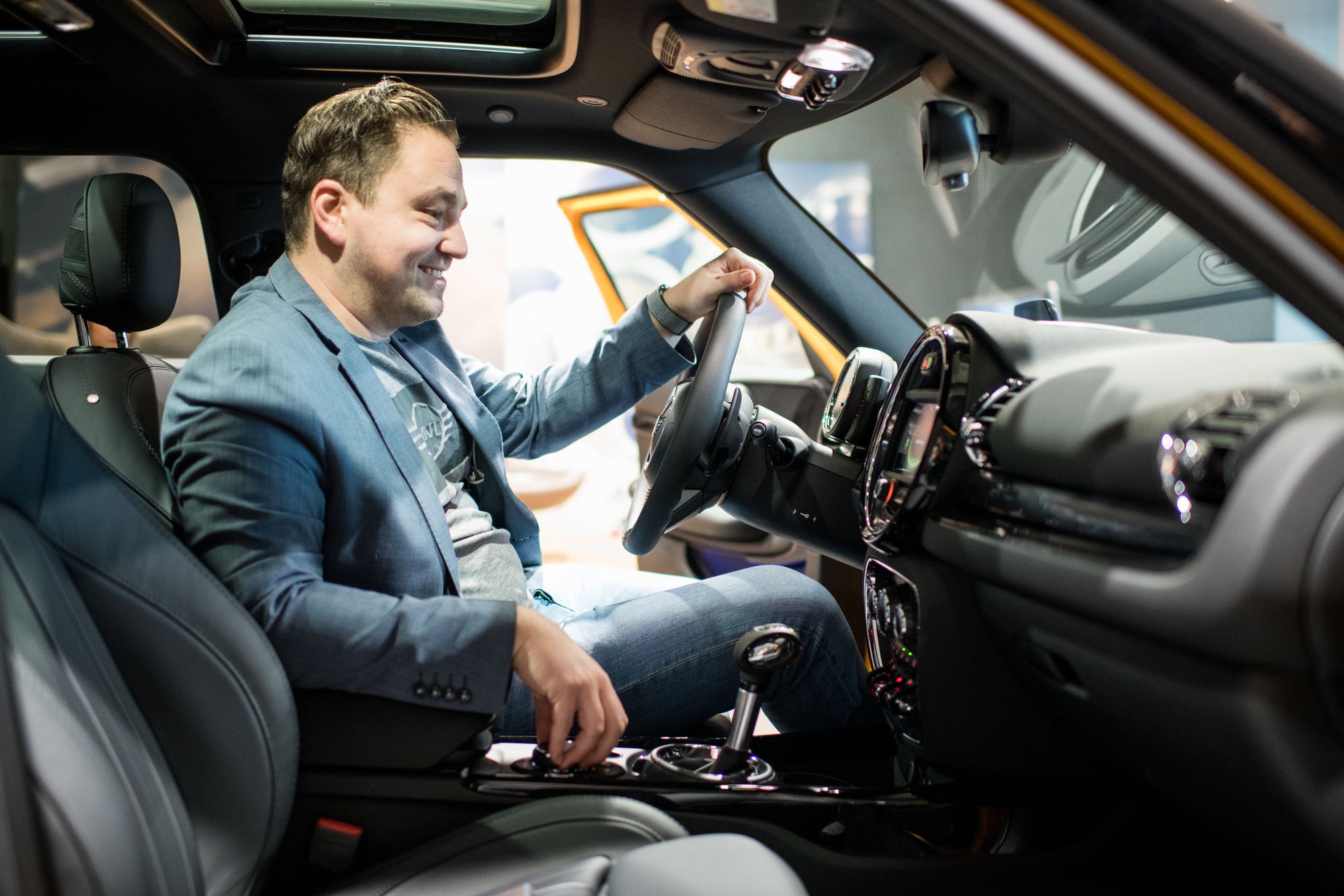 mini-brand-experience-center-miniblog-2957 Die gewünschten Konfigurationen können natürlich auch ausprobiert werden.