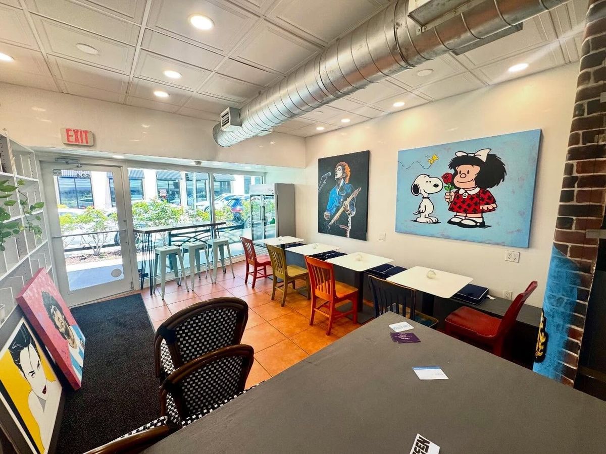 Tiny Kitchen Eyes Opening in Naples