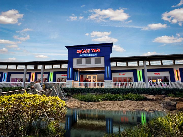 Arcade Time Entertainment, Honey Uninhibited, Cafe 352, and More New Restaurants