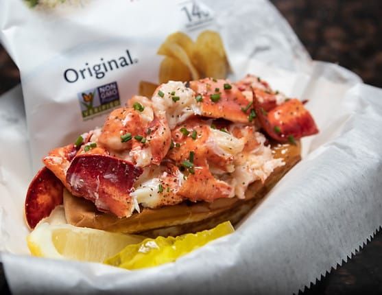 Quincy’s Original Lobster Rolls Opening Soon in Sarasota