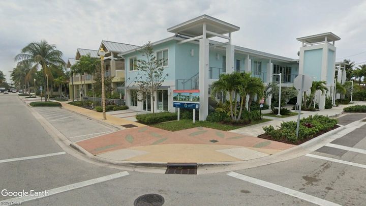 Down the Rabbit Hole Bringing a Parisian Cafe and Lounge to Delray Beach