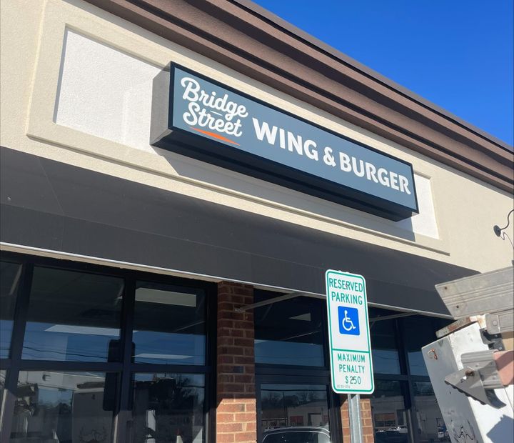 Independent Wings and Burgers Spot Opening in Washington, NC