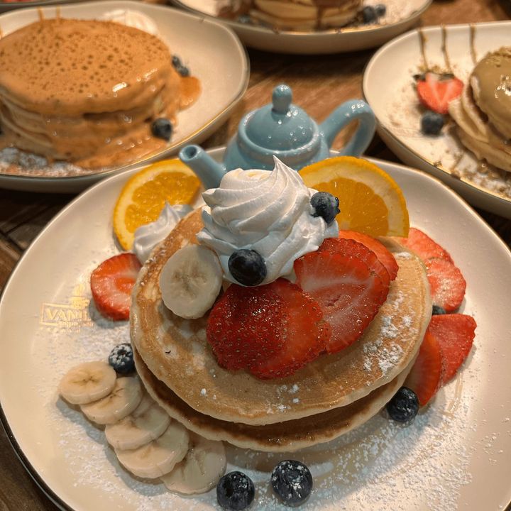 French Cafe Concept Expanding to Miramar