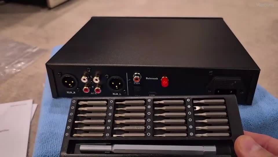 HiFiMuse Q7 rear panel with balanced XLR, RCA, coaxial, optical, USB and Bluetooth connections