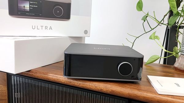 SoundPath Lab photo of the WiiM Ultra and retail box