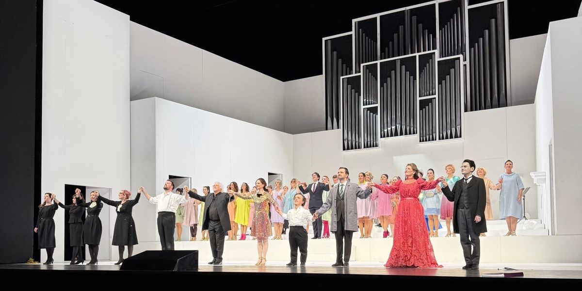 Curtain call for Der Zwerg at Deutsche Oper Berlin, in a production by Tobias Kratzer.