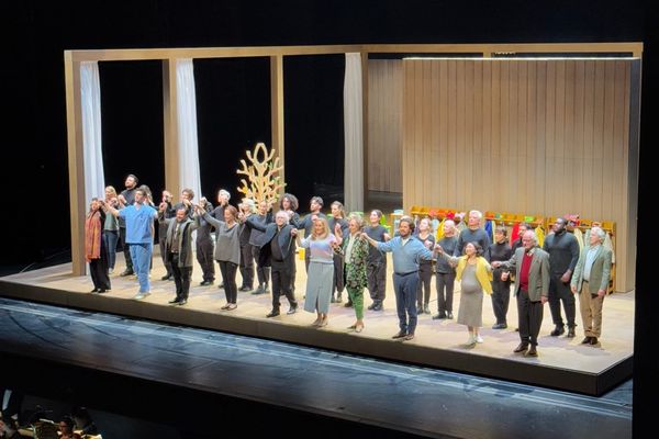 Curtain call for Die Frau Ohne Schatten at Deutsche Oper Berlin. A production by Tobias Kratzer.