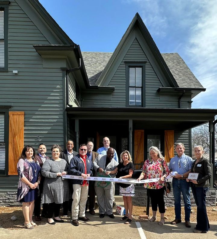 Ribbon cutting held for North Texas Behavioral Health Authority Ellis Living Room