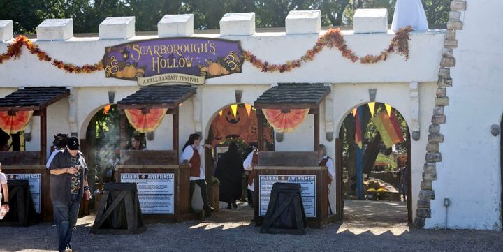 A photo of the front gates at Scarborough Hollow in Waxahachie.