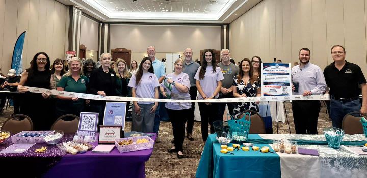 Ribbon cutting for Human Resources 911 LLC and Moonstone Pathways Foundation Inc.