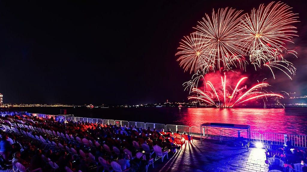 🎇Grands Feux Loto - Québec :  dès 39,99 $ - siège réservé + 2 consommations