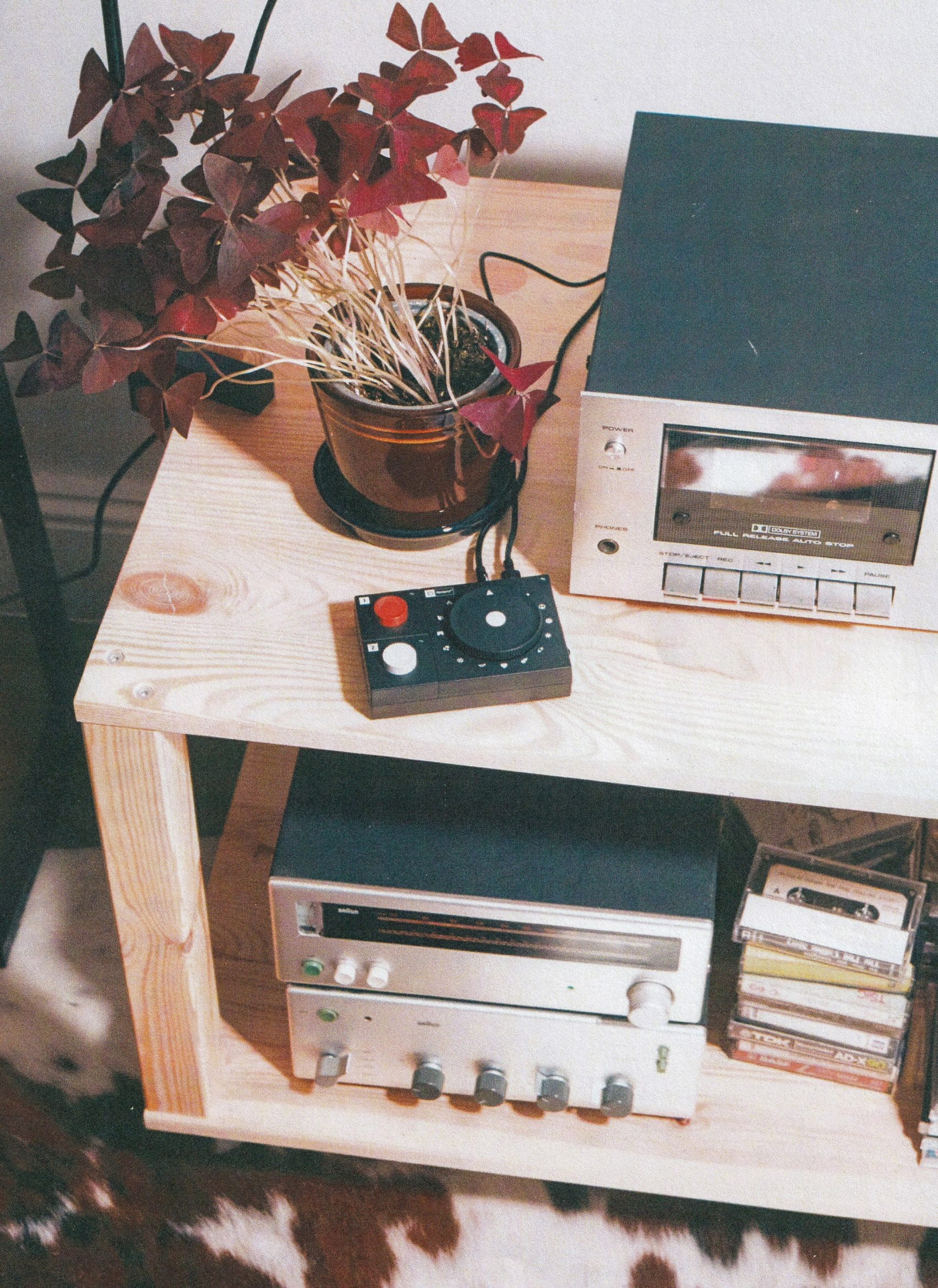Atonemo™ NTS Radio Player