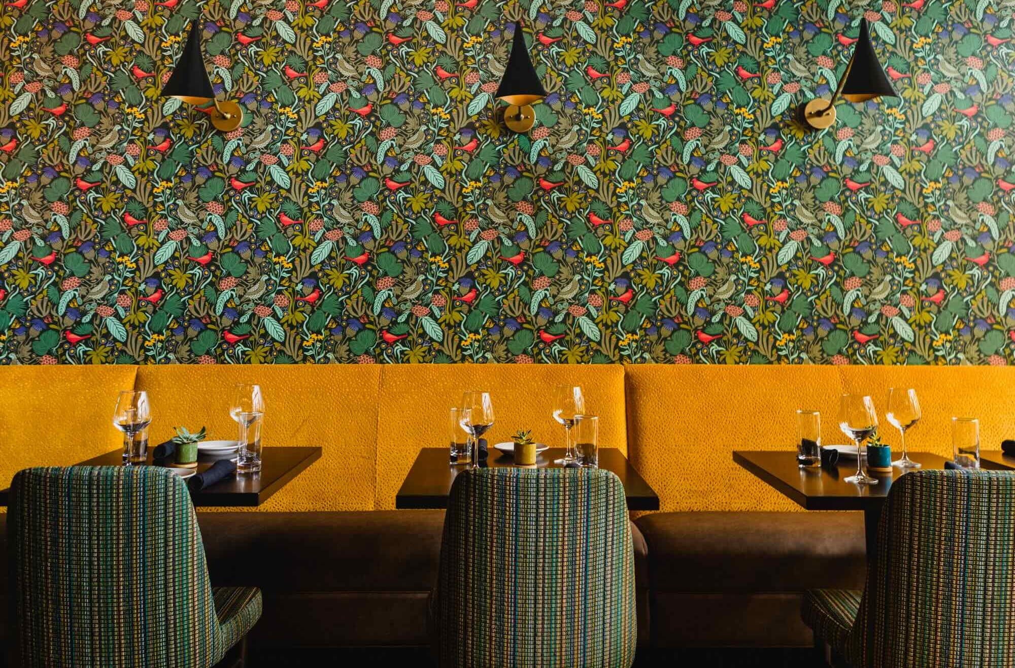 Wallpaper Is Back – Here’s Why It Belongs in Your Rental