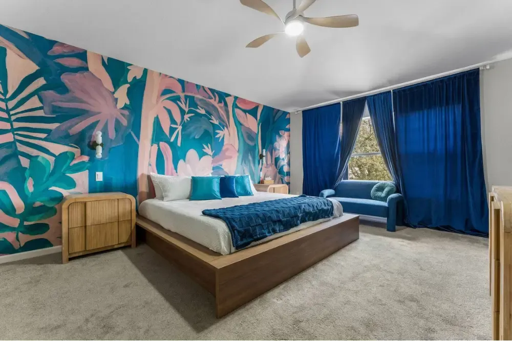 DIY Airbnb wallpaper