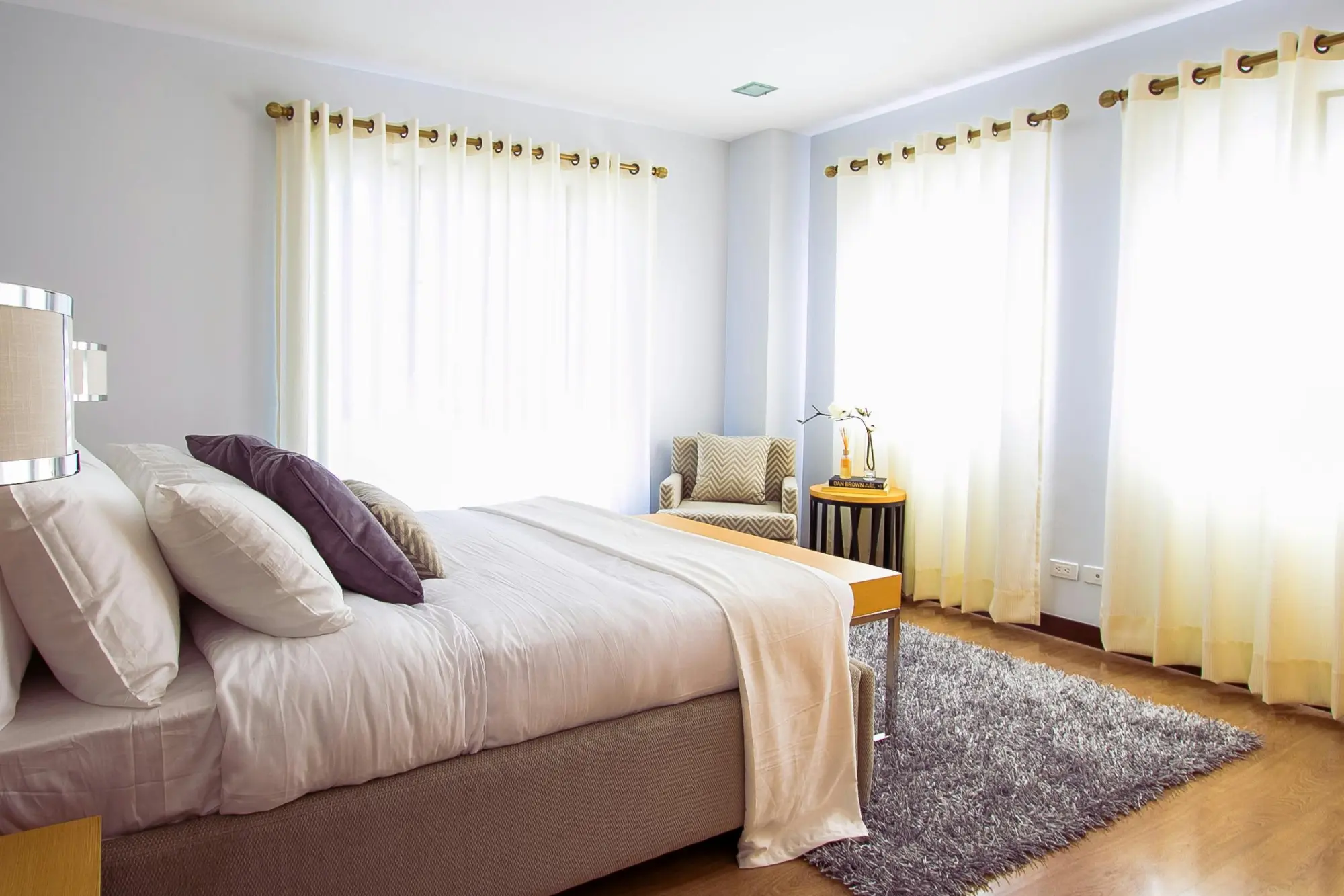 Airbnb bedroom furniture