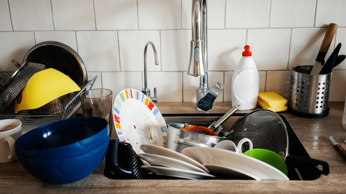 Stop Losing Your Sh*t as a Mom (Mindfulness for Overstimulated Moms) with Kayce Hodos