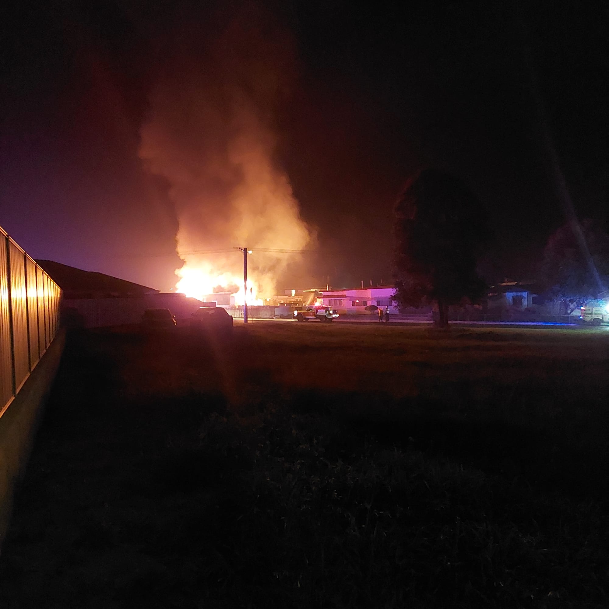 Police attend Mary Street blaze
