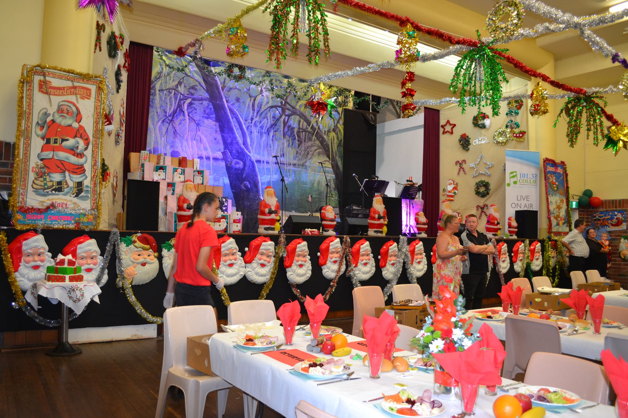 Cheerio Club prepares for party