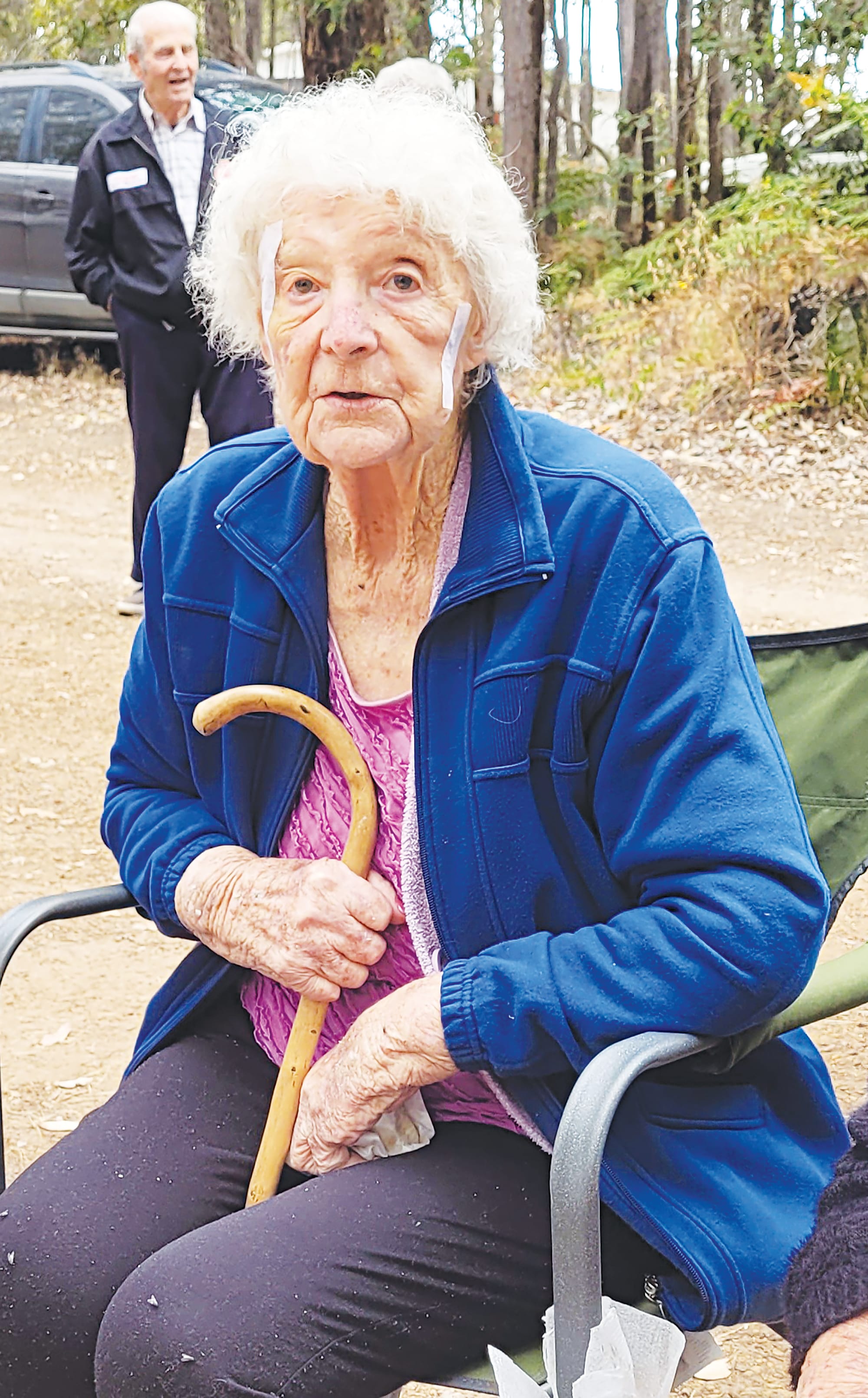 Dedicated community worker dies